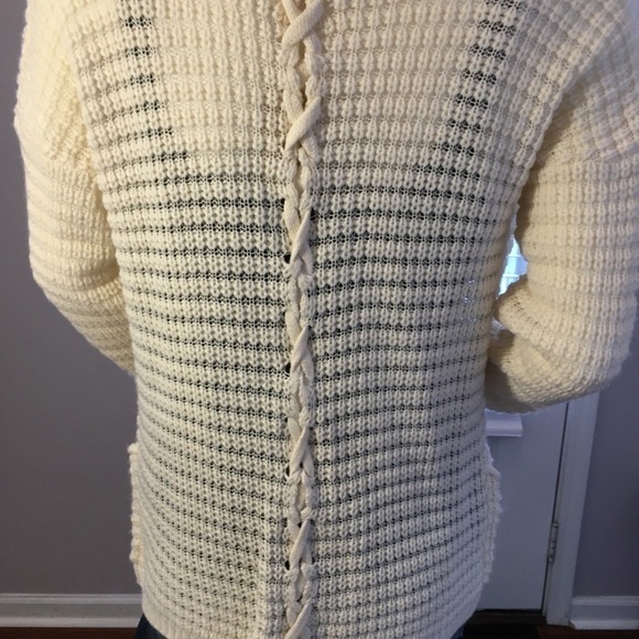 New Pink Rose Women’s Cream Knit Sweater Cadigan. - Picture 13 of 15